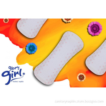 Breathable dry weave panty liner for women